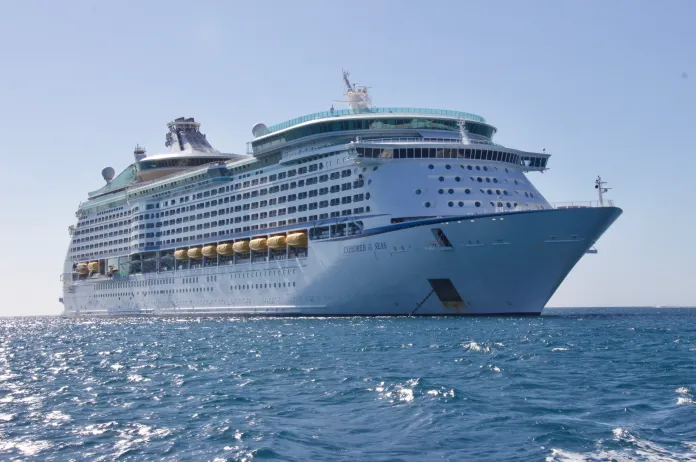 Cruise ship