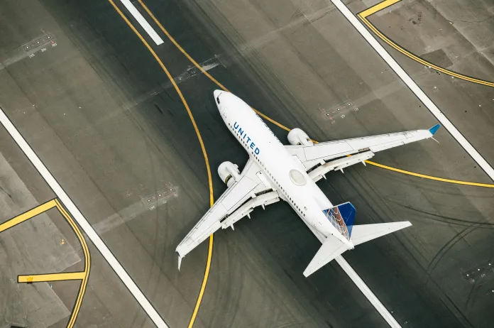 United plane from above