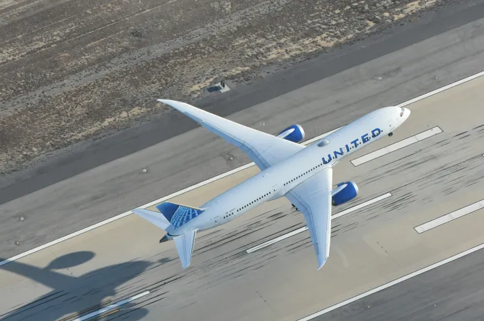 United takeoff