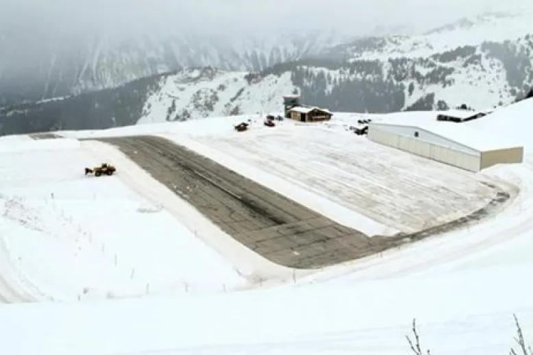 Courchevelairportcourchevelfrance 1309265490 thumb