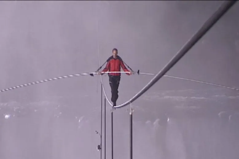 Abc gma nik wallenda 5 jt 120616 wg