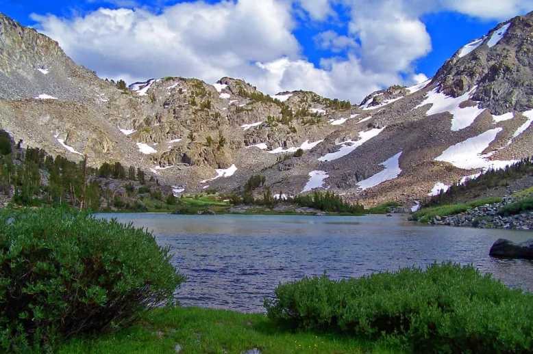 Bus to mammoth lakes
