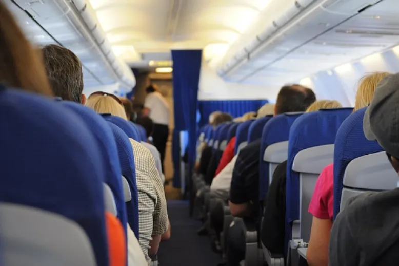 What To Never Do on a Plane and the Worst Airplane Seat