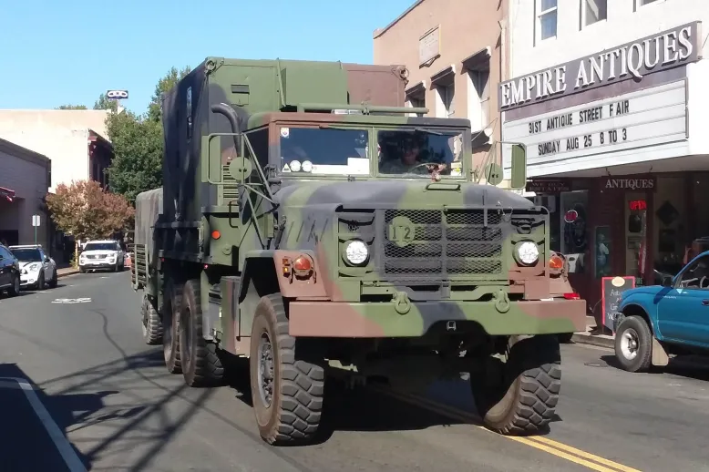 Military vehicle
