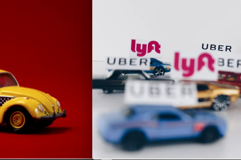 Taxis, Lyft, Uber