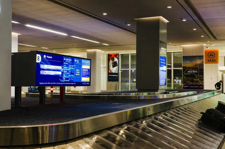 Baggage claim carousel scaled e1775889673413