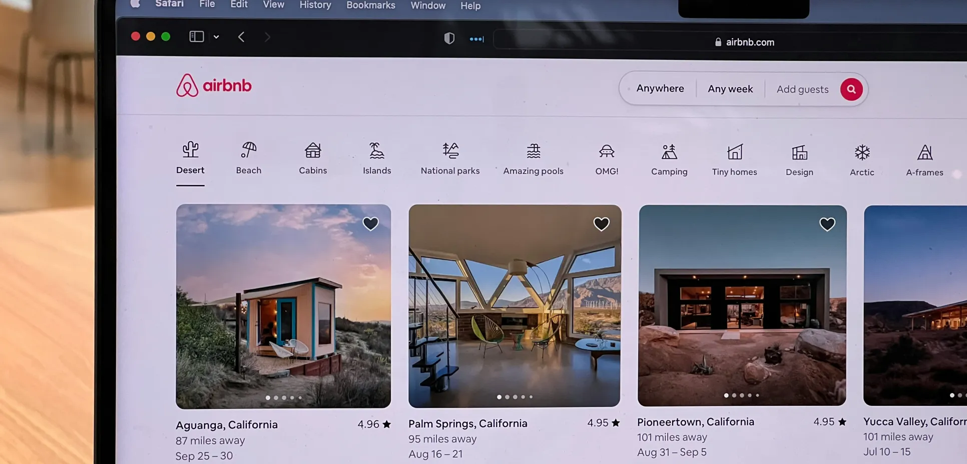 Airbnb website