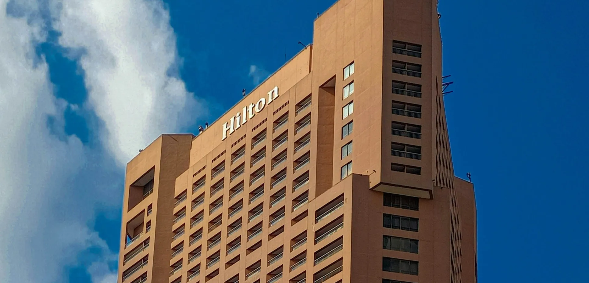 Hilton hotel sky scaled e1780732167621